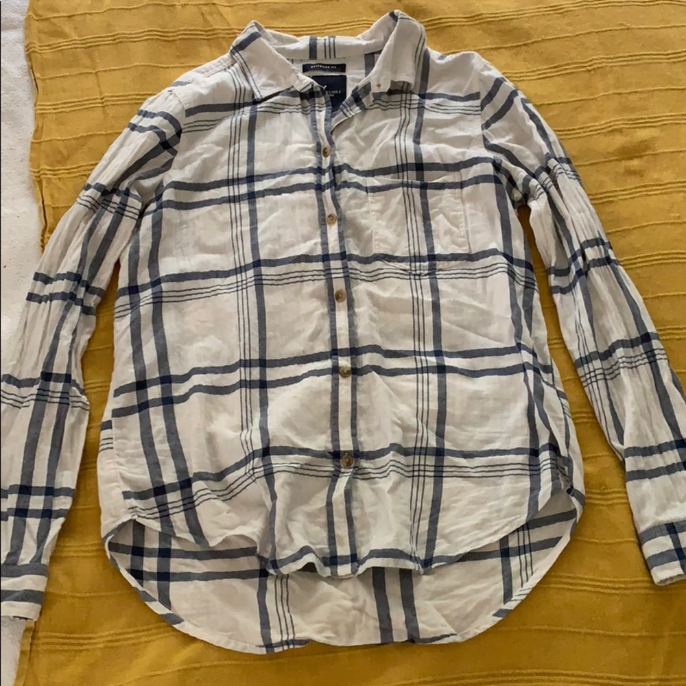 American Eagle white plaid button up
